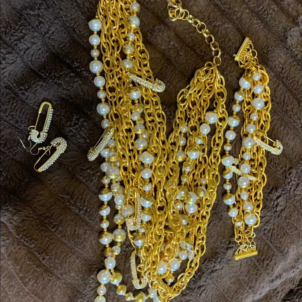Sassy Jones Miss VP Necklace, Bracelet and Earrings  Three pieces…